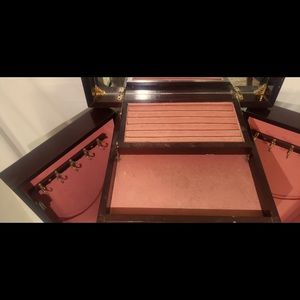 Wooden jewelry stand